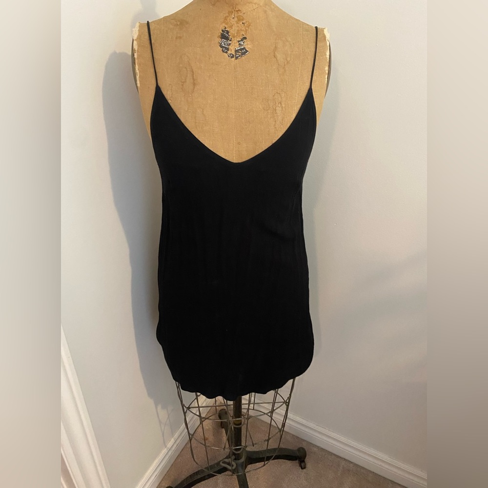 Aritzia Vivienne Dress - Size Small